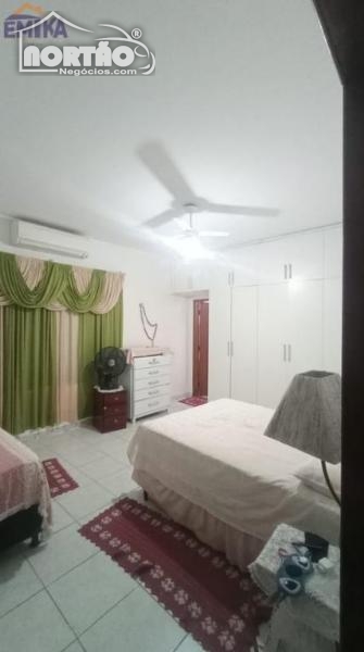 Casa, 3 quartos, 248 m² - Foto 10