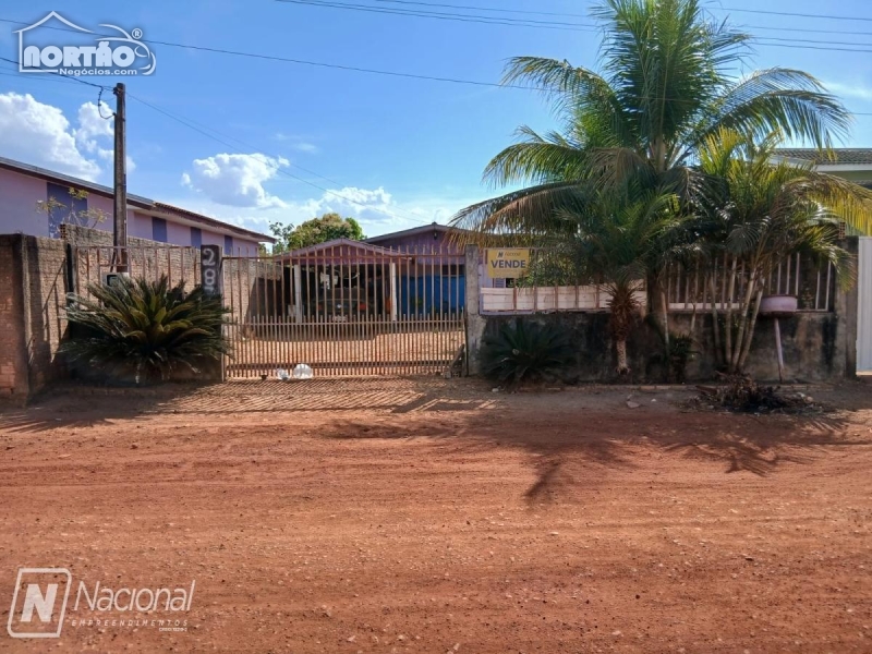 CASA A VENDA NO JARDIM DAS PALMEIRAS EM GUARANTÃ DO NORTE/MT