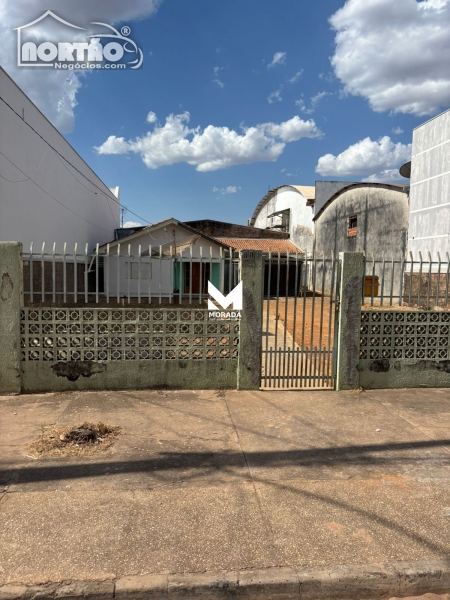 Casa, 4 quartos - Foto 1