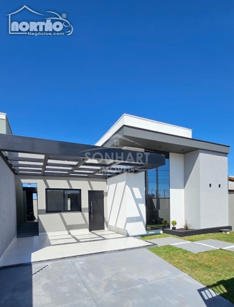 CASA A VENDA NO JARDIM MONTE CARLO EM SINOP/MT