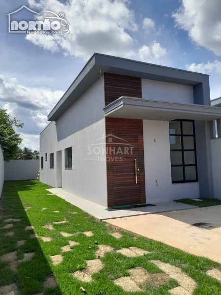 CASA a venda no JARDIM MARIA CAROLINA em Sinop/MT
