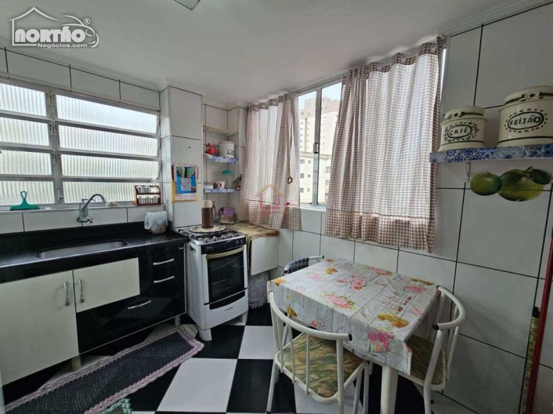 APARTAMENTO A VENDA NO AVIAÇÃO EM PRAIA GRANDE/SP