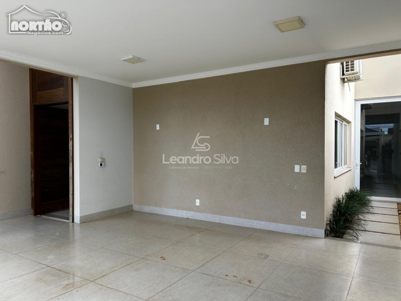 Casa, 3 quartos, 329 m² - Foto 8