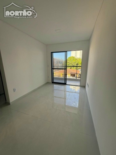 Casa, 3 quartos, 103 m² - Foto 2