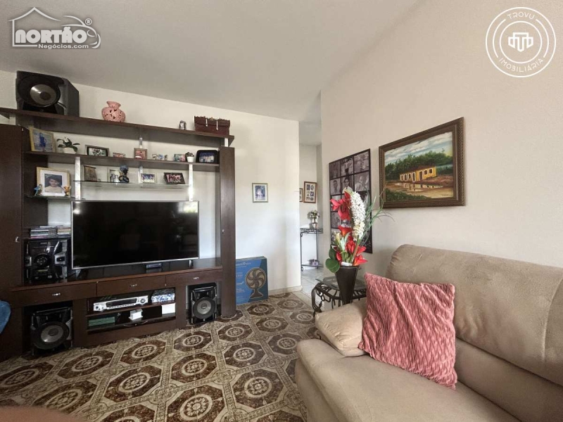 Casa, 6 quartos, 227 m² - Foto 9