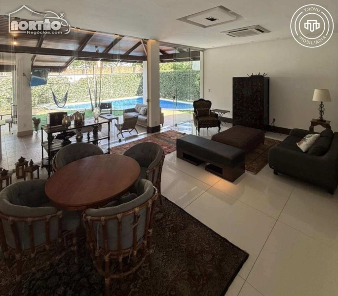 Casa, 9 quartos, 803 m² - Foto 8