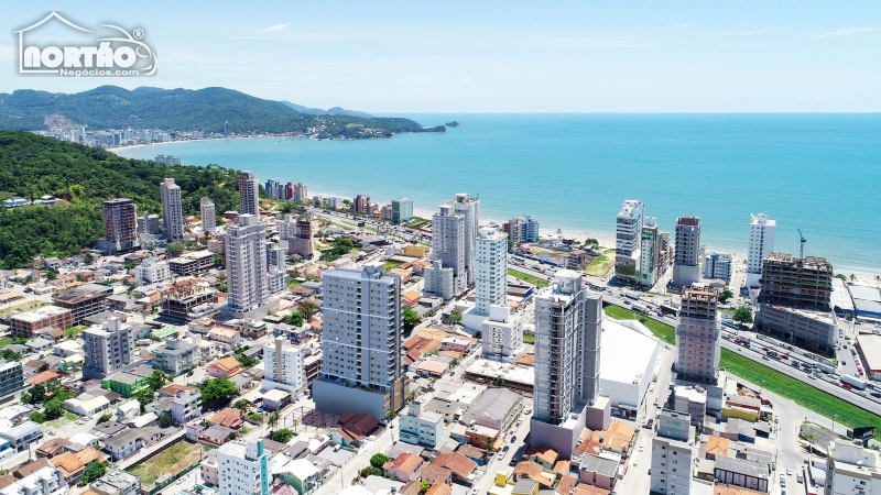 APARTAMENTO A VENDA NO MORRETES EM ITAPEMA/SC