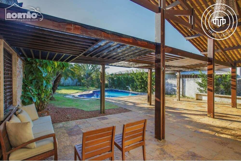 Casa, 6 quartos, 392 m² - Foto 4