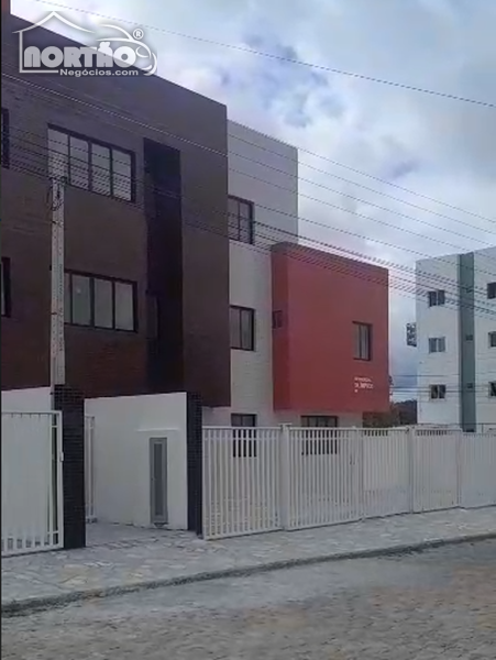 Casa, 2 quartos, 47 m² - Foto 1