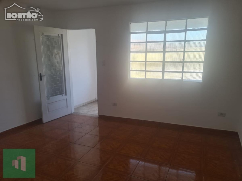 Casa a venda no VILA LIVIERO em São Paulo/SP