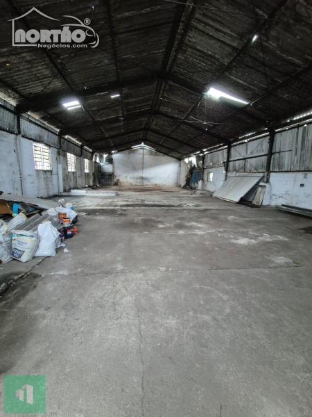 Galpão a venda no TABOÃO em Diadema/SP
