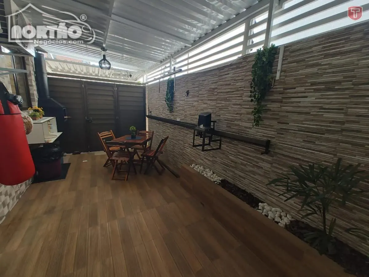 Casa, 5 quartos, 120 m² - Foto 2