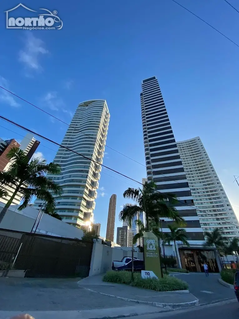 Casa, 5 quartos, 414 m² - Foto 1