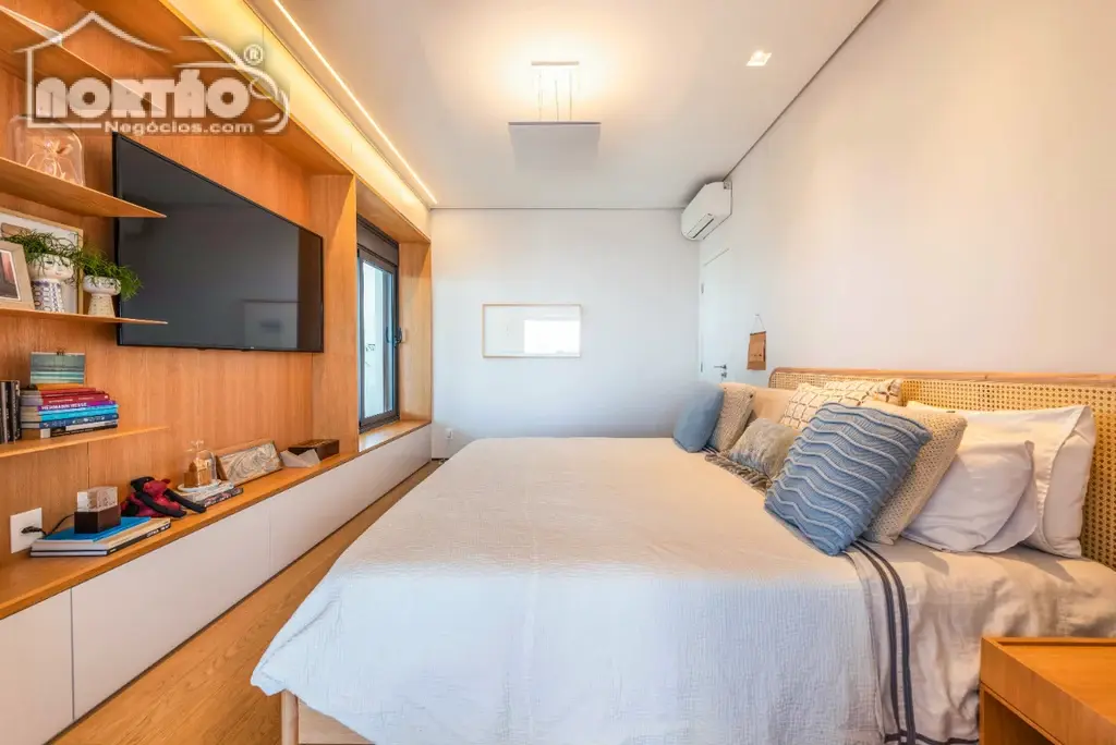 Casa, 5 quartos, 408 m² - Foto 5