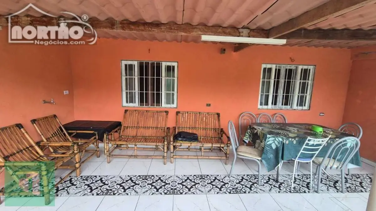 Casa, 3 quartos, 285 m² - Foto 2