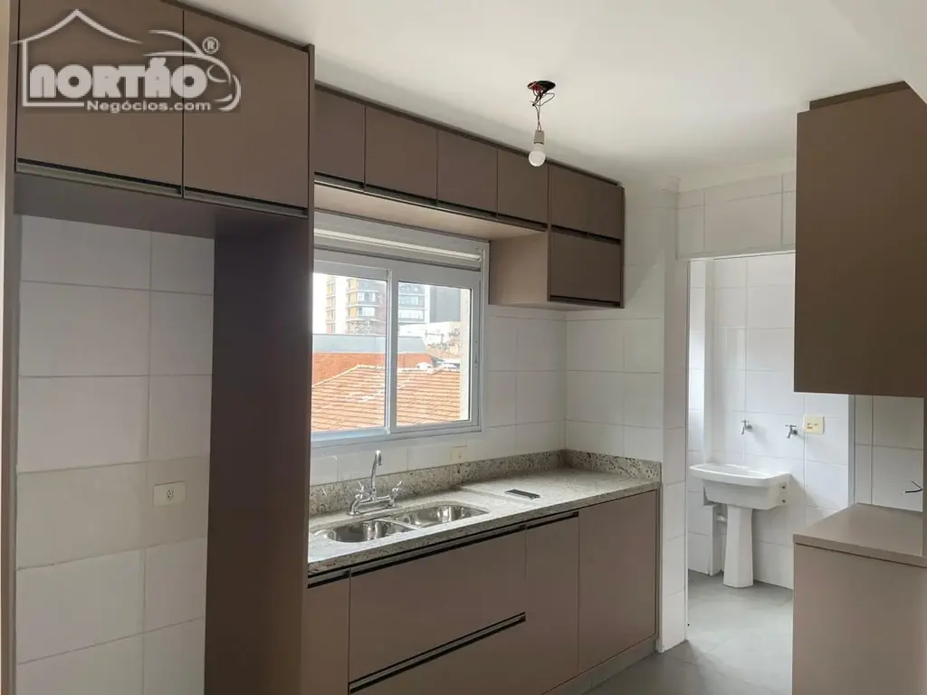 Casa, 3 quartos, 75 m² - Foto 2