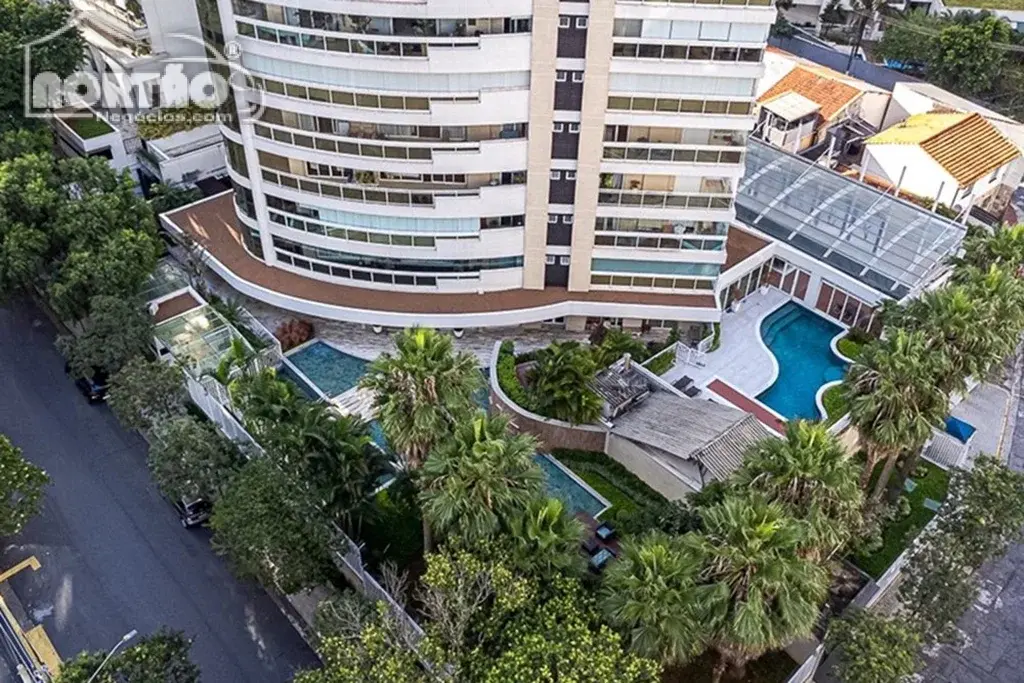 Casa, 5 quartos, 367 m² - Foto 2