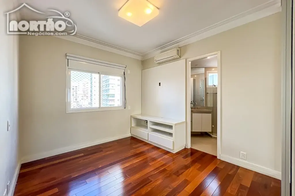 Casa, 5 quartos, 367 m² - Foto 3
