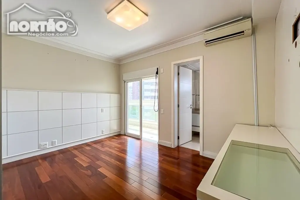Casa, 5 quartos, 367 m² - Foto 5