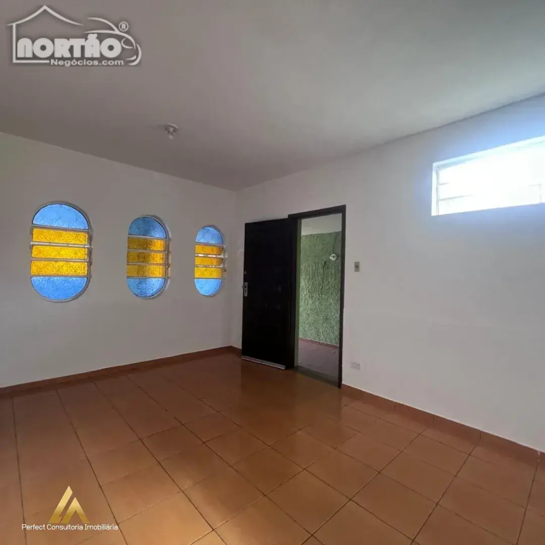 Casa, 4 quartos, 250 m² - Foto 4
