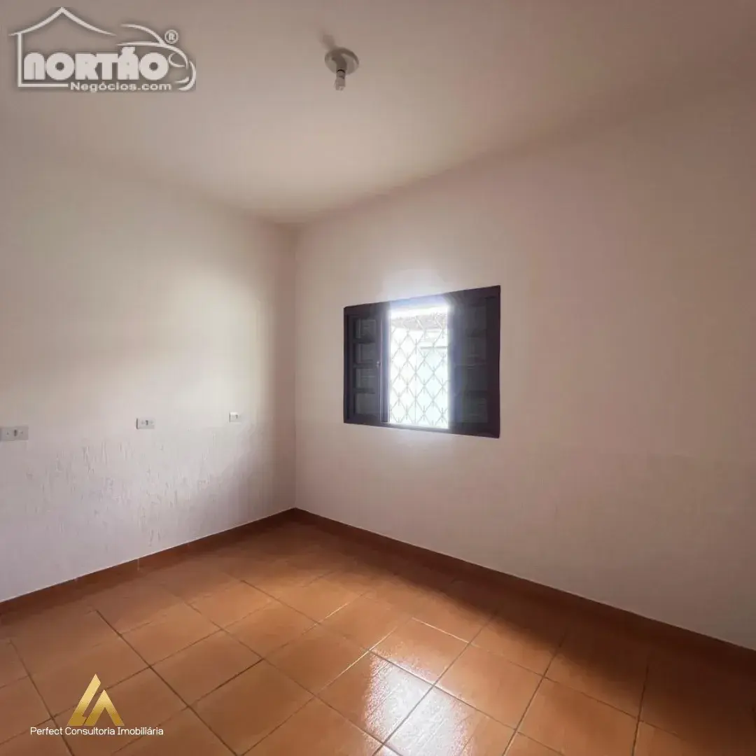 Casa, 4 quartos, 250 m² - Foto 7