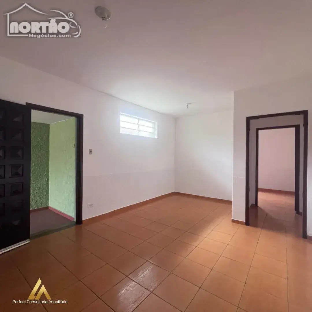 Casa, 4 quartos, 250 m² - Foto 9