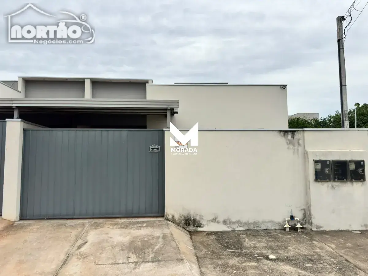 Casa, 4 quartos, 94 m² - Foto 1