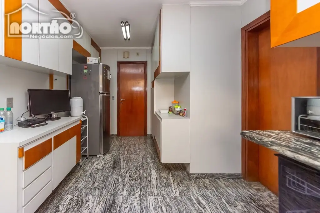Casa, 4 quartos, 186 m² - Foto 8