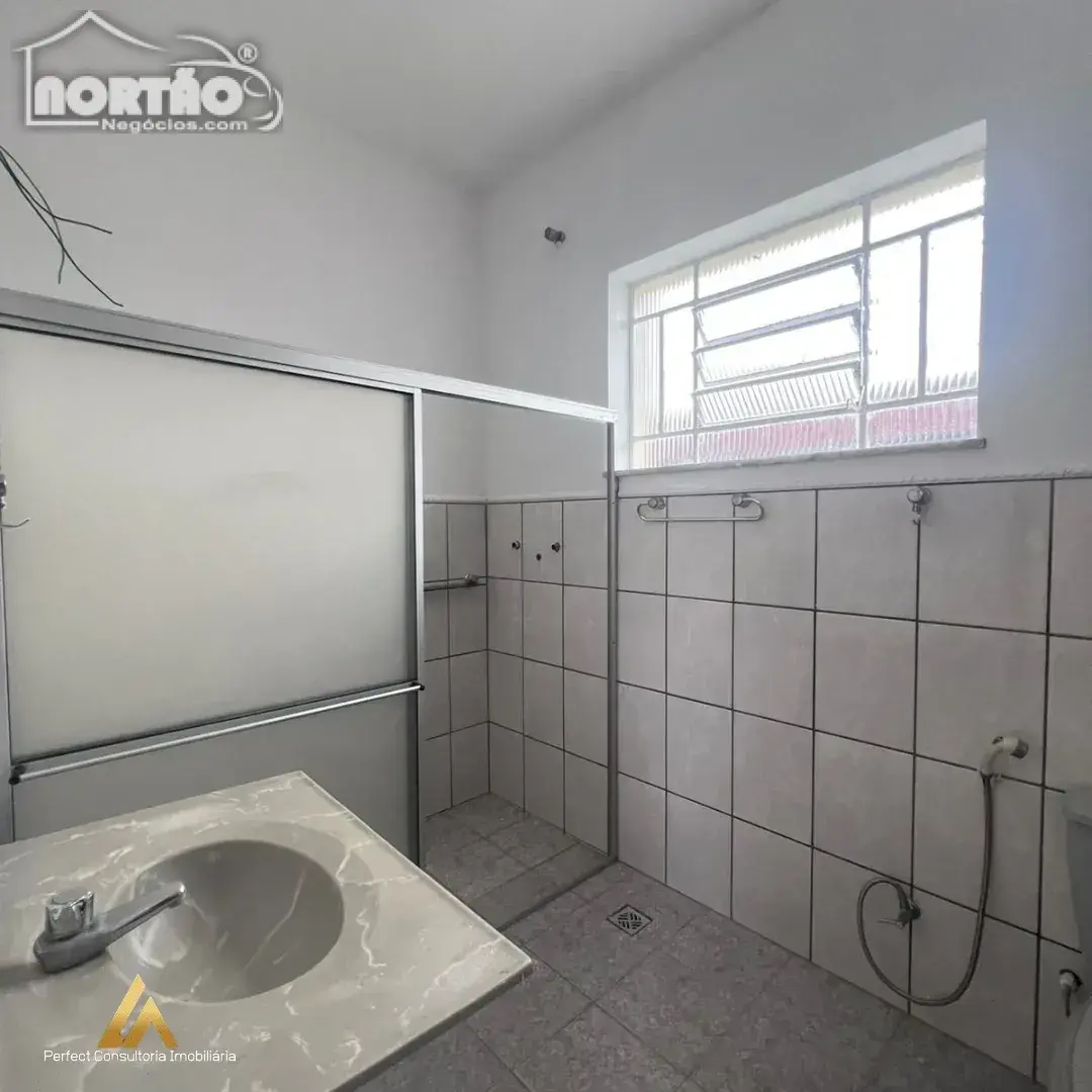 Casa, 4 quartos, 250 m² - Foto 3