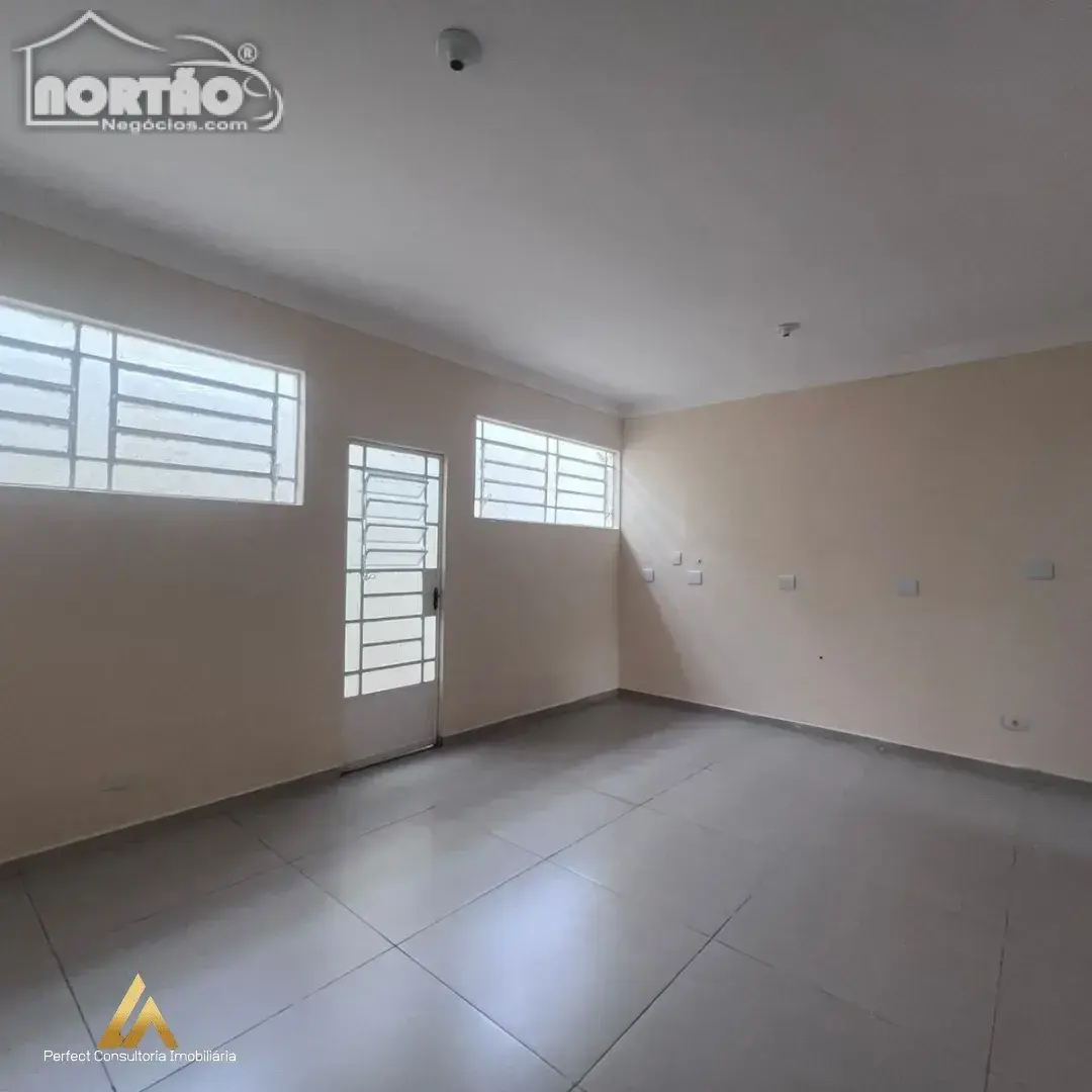 Casa, 4 quartos, 250 m² - Foto 9