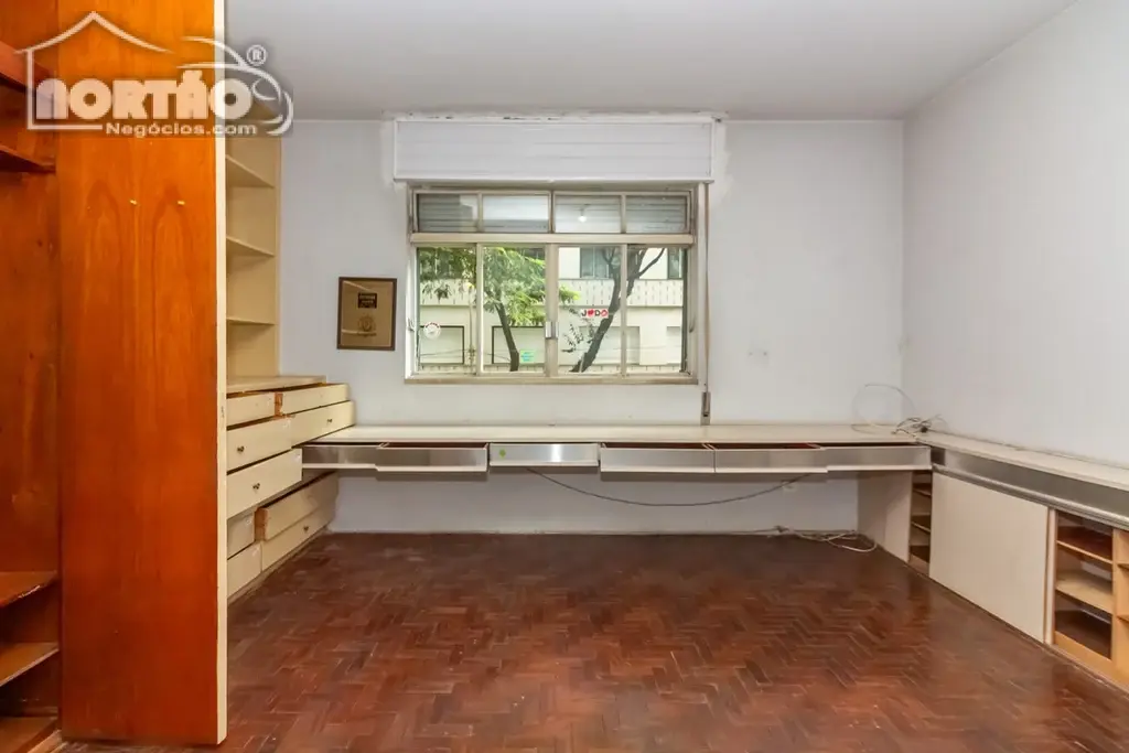 Casa, 3 quartos, 224 m² - Foto 2