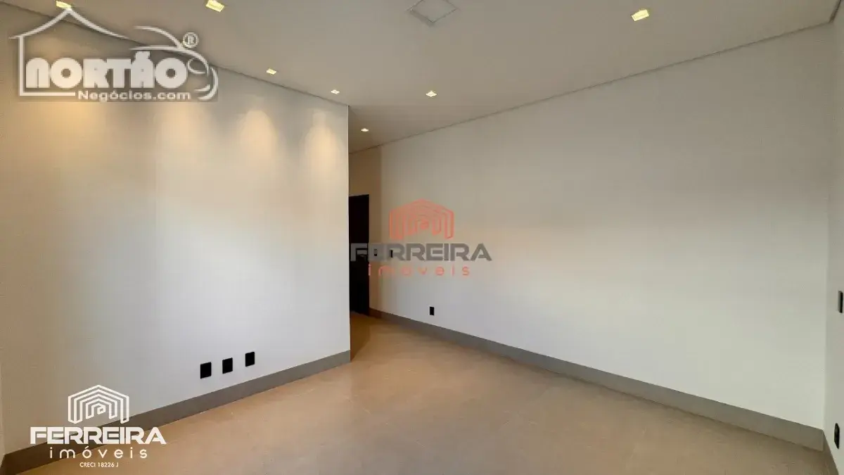 Casa, 3 quartos, 212 m² - Foto 3