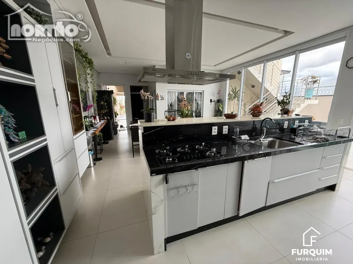 Casa, 3 quartos, 375 m² - Foto 6