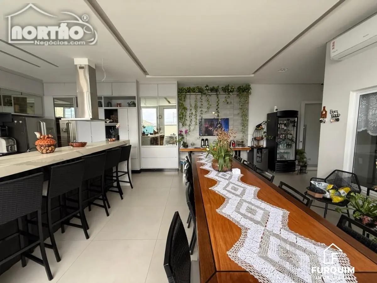 Casa, 3 quartos, 375 m² - Foto 7