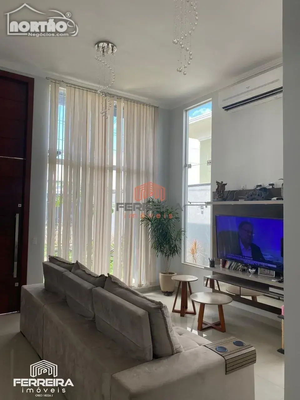 Casa, 3 quartos, 228 m² - Foto 2