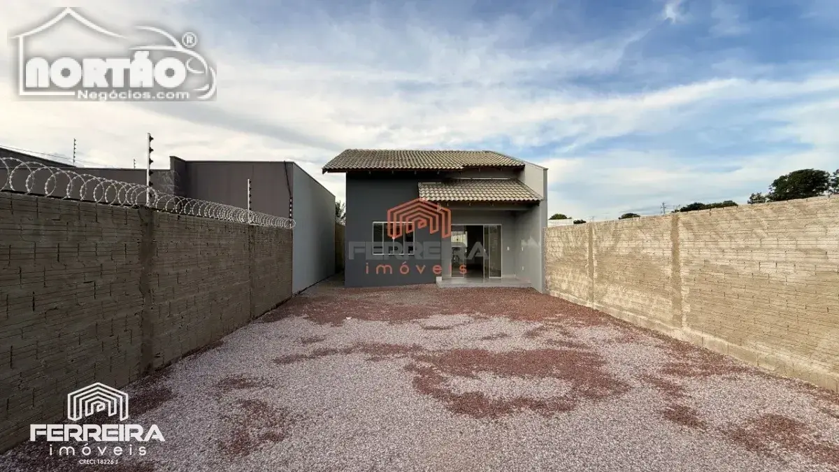 Casa, 2 quartos, 62 m² - Foto 1