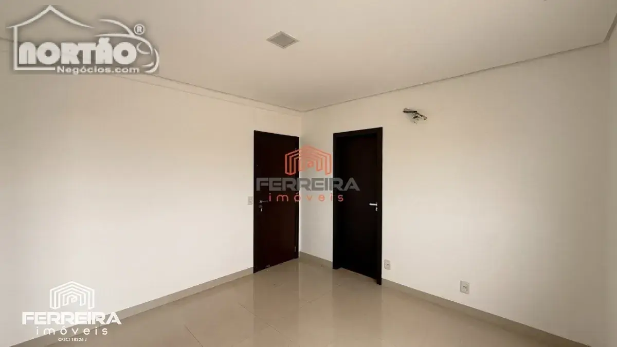 Casa, 3 quartos, 233 m² - Foto 9