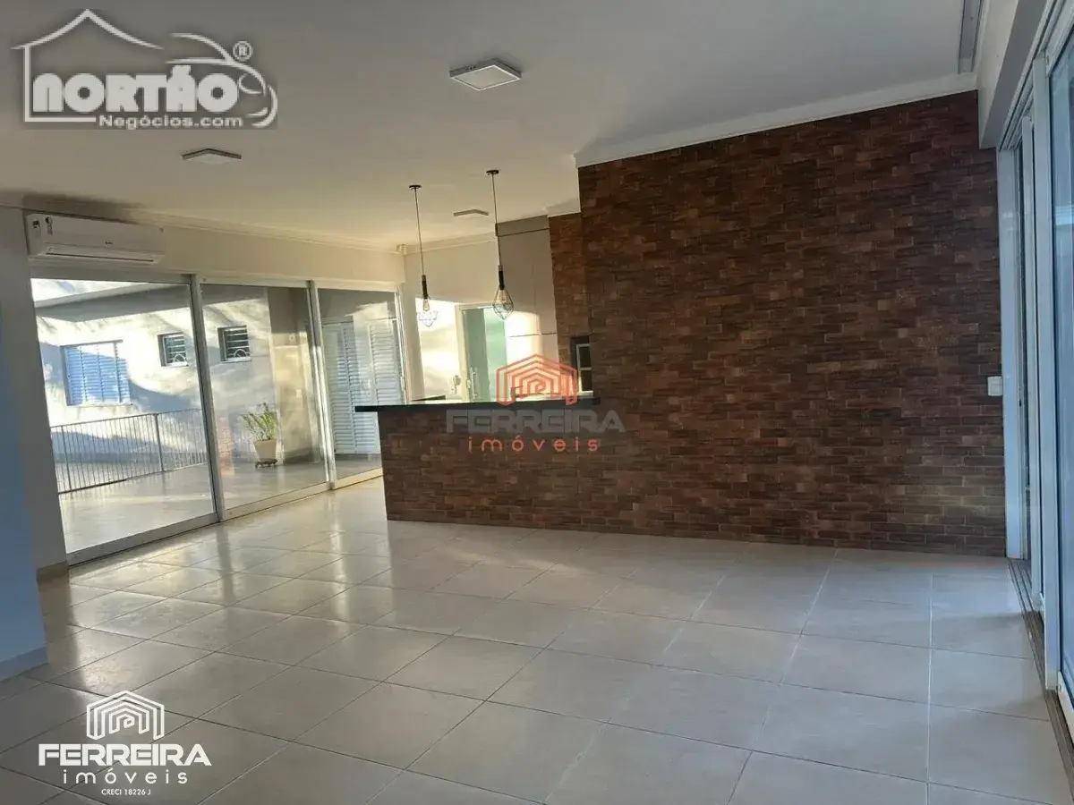 Casa, 3 quartos, 286 m² - Foto 4