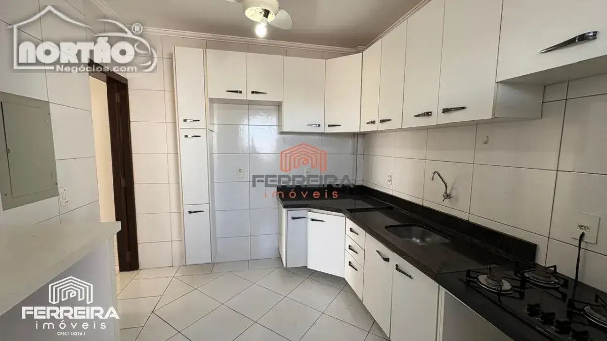 Casa, 3 quartos, 168 m² - Foto 1