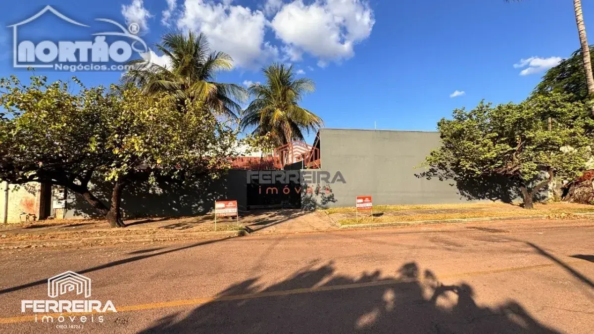 Casa, 3 quartos, 228 m² - Foto 2