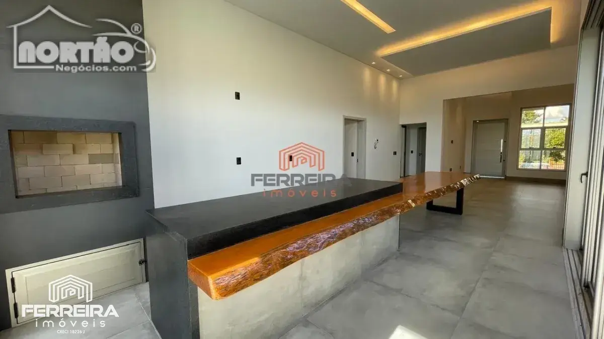 Casa, 3 quartos, 210 m² - Foto 1