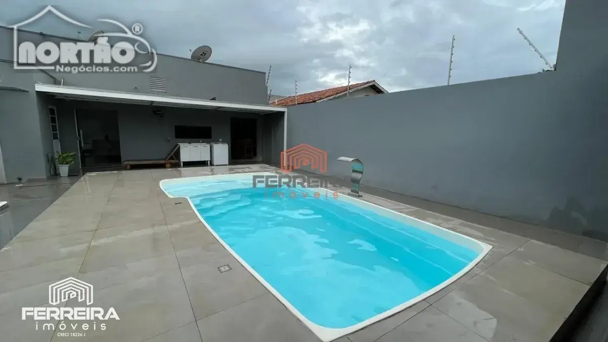 Casa, 3 quartos, 180 m² - Foto 1