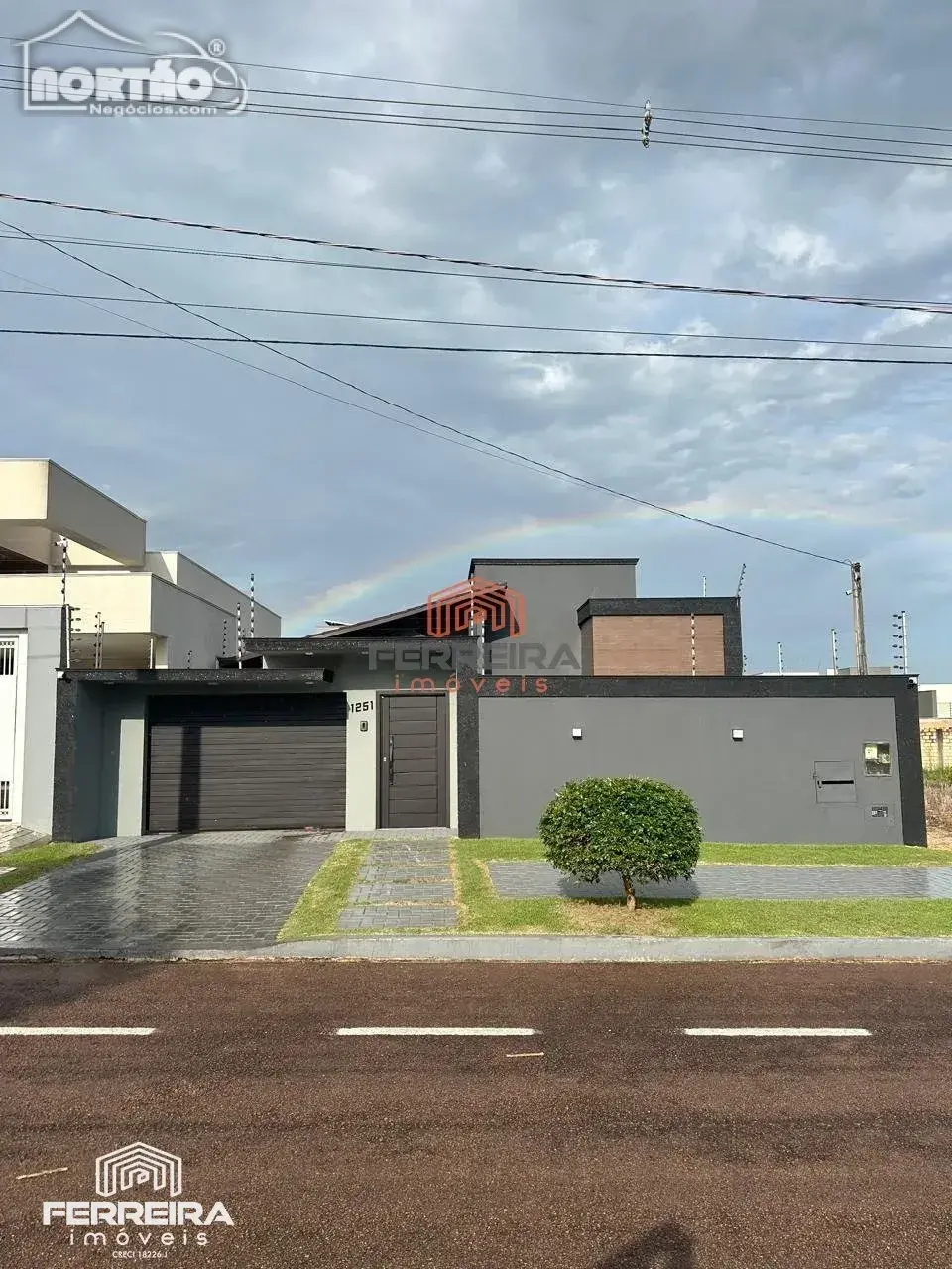 Casa, 3 quartos, 229 m² - Foto 1
