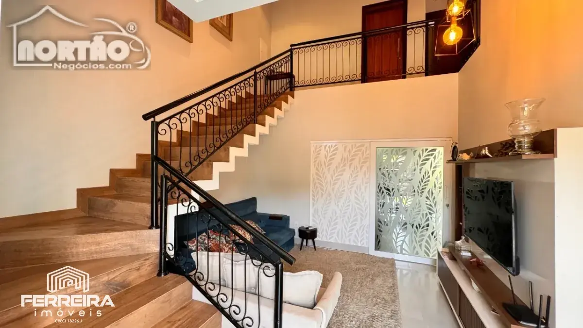 Casa, 3 quartos, 170 m² - Foto 1