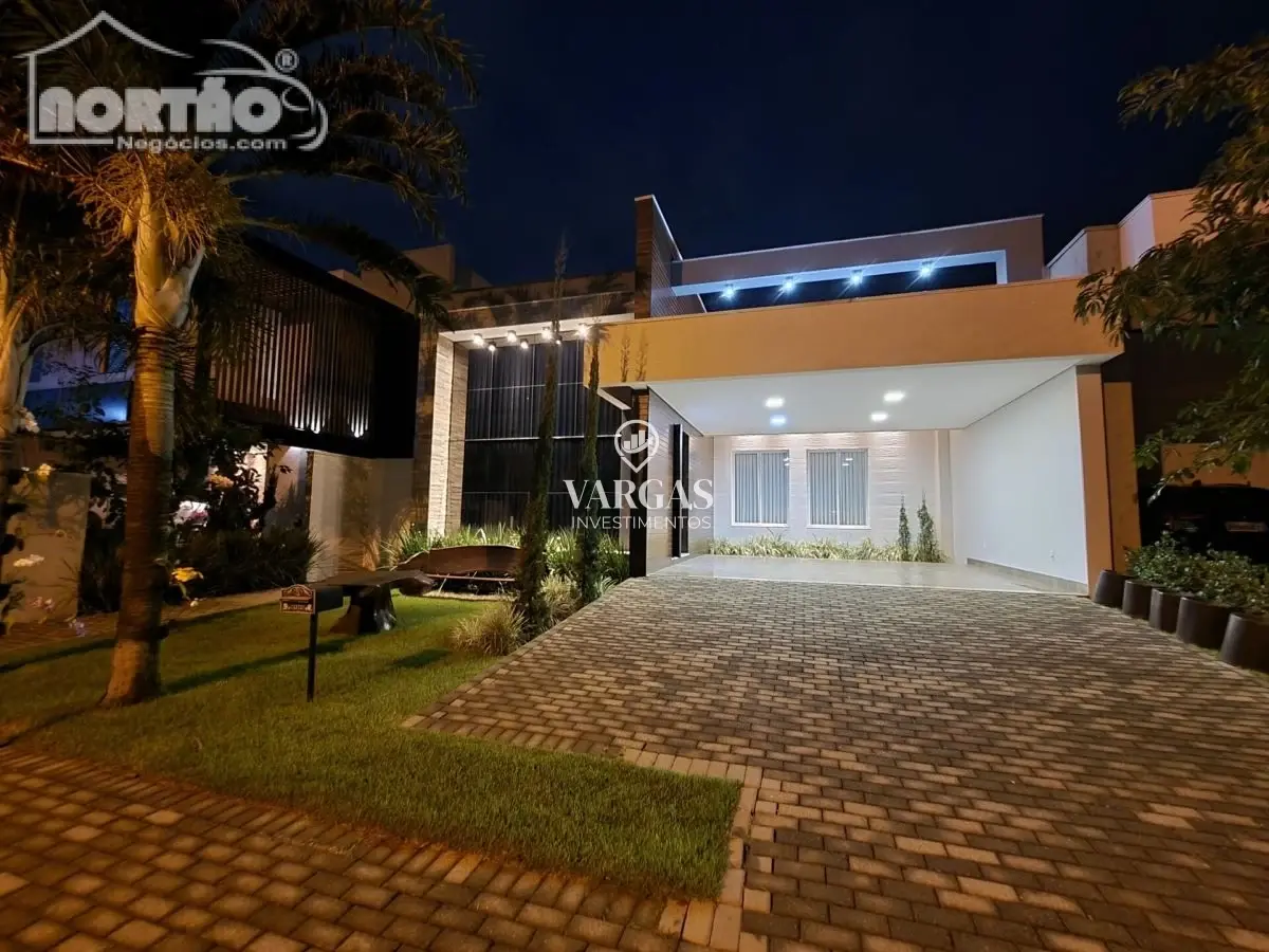 Casa, 1 quarto, 243 m² - Foto 1
