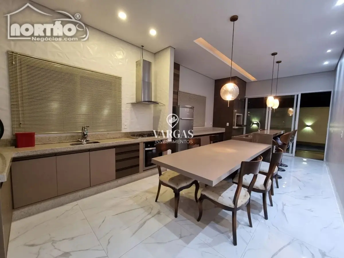 Casa, 1 quarto, 243 m² - Foto 5