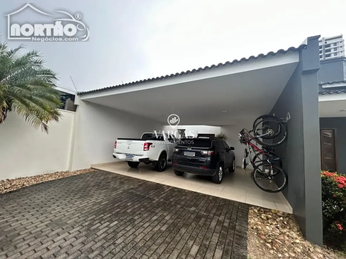 Casa, 3 quartos, 291 m² - Foto 2