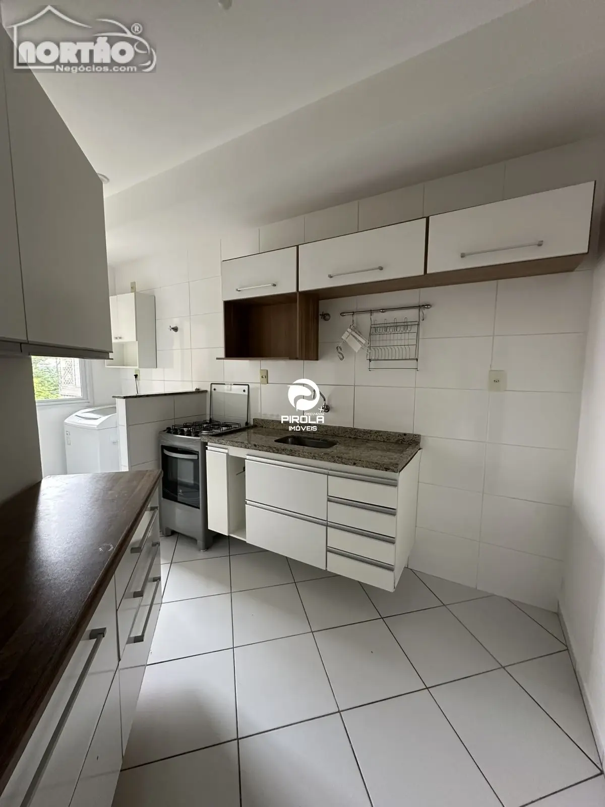 Casa, 3 quartos, 64 m² - Foto 2