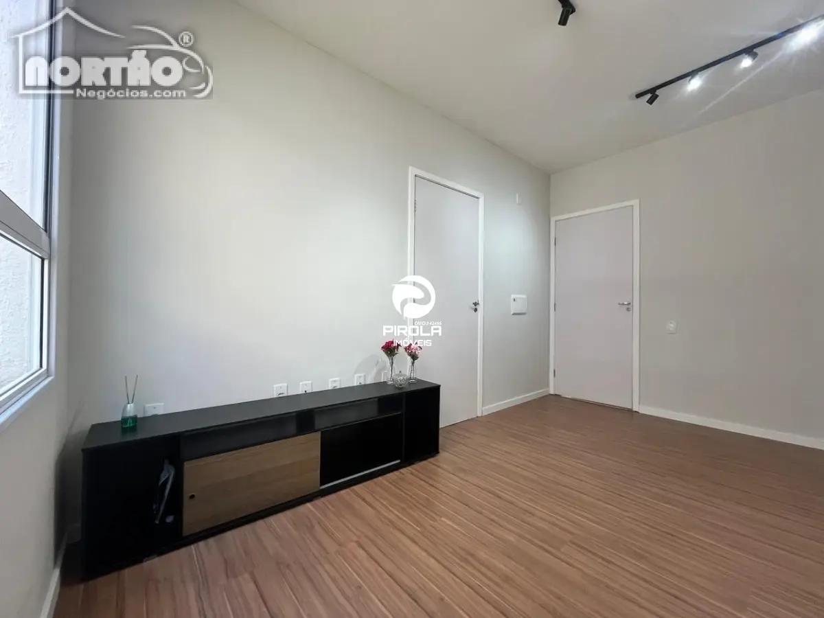Casa, 2 quartos, 44 m² - Foto 1