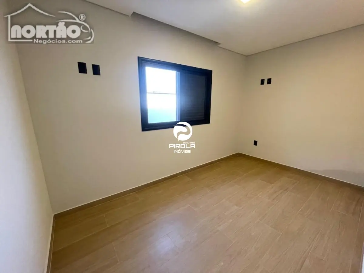 Casa, 5 quartos, 145 m² - Foto 3